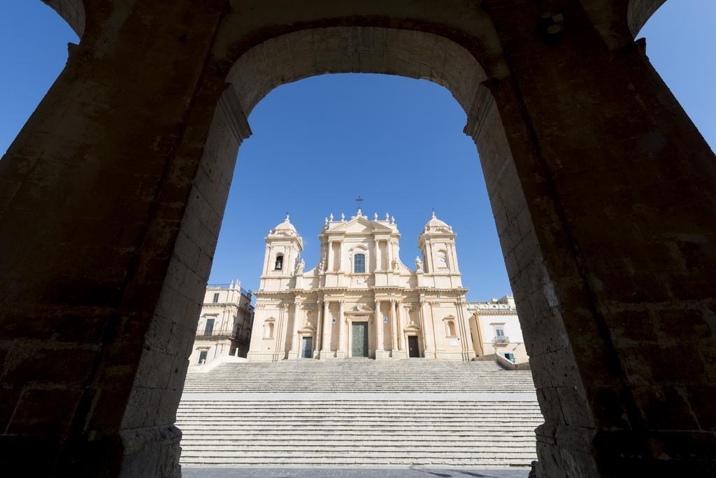 Casa Elia: Locazione Breve Appartement Noto Buitenkant foto
